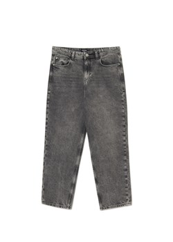 Cropp - Szare jeansy loose - jasny szary ze sklepu Cropp w kategorii Jeansy męskie - zdjęcie 168758821
