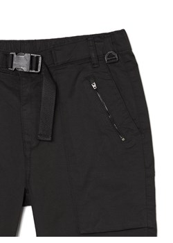 Cropp - Czarne spodnie regular - czarny ze sklepu Cropp w kategorii Spodnie męskie - zdjęcie 168772103