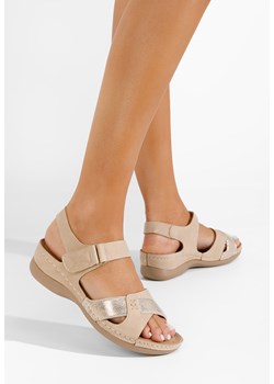 Beżowe sandały na niskim koturnie Anina ze sklepu Zapatos w kategorii Sandały damskie - zdjęcie 168778762