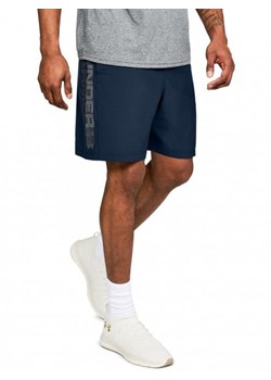 Męskie szorty treningowe UNDER ARMOUR Woven Graphic Wordmark Shorts ze sklepu Sportstylestory.com w kategorii Spodenki męskie - zdjęcie 168786670