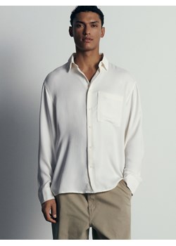 Reserved - Koszula comfort fit z lyocellem - złamana biel ze sklepu Reserved w kategorii Koszule męskie - zdjęcie 168811744