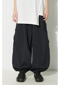 adidas Originals spodnie dresowe Premium Originals Pants kolor czarny gładkie IT9674 ze sklepu PRM w kategorii Spodnie damskie - zdjęcie 168814470