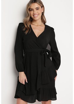 Czarna Sukienka Midi z Kopertowym Dekoltem i Materiałowym Paskiem Jomera ze sklepu Born2be Odzież w kategorii Sukienki - zdjęcie 168815802