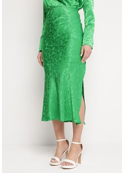 Zielona Elegancka Spódnica Midi z Gumką w Pasie Falire ze sklepu Born2be Odzież w kategorii Spódnice - zdjęcie 168815870