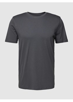 T-shirt z prążkowanym okrągłym dekoltem ze sklepu Peek&Cloppenburg  w kategorii T-shirty męskie - zdjęcie 168836711