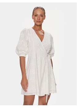 Selected Femme Sukienka 16089220 Biały Regular Fit ze sklepu MODIVO w kategorii Sukienki - zdjęcie 168839393