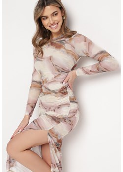 Beżowa Taliowana Sukienka Maxi z Elastycznej Siateczki z Marmurowym Wzorem Karinda ze sklepu Born2be Odzież w kategorii Sukienki - zdjęcie 168842274