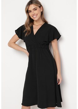 Czarna Sukienka Rozkloszowana Midi z Kopertowym Dekoltem Mirenal ze sklepu Born2be Odzież w kategorii Sukienki - zdjęcie 168842341