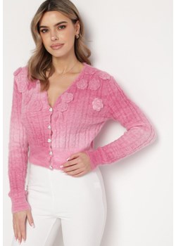 Różowy Kardigan z Guzikami i Aplikacją 3D w Kształcie Kwiatów Klerora ze sklepu Born2be Odzież w kategorii Swetry damskie - zdjęcie 168847343
