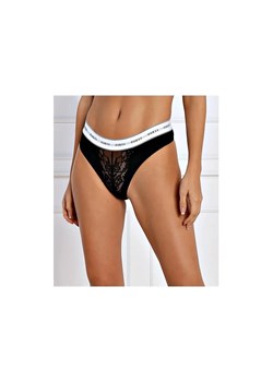 Guess Underwear Stringi BELLE THONG ze sklepu Gomez Fashion Store w kategorii Majtki damskie - zdjęcie 168851491