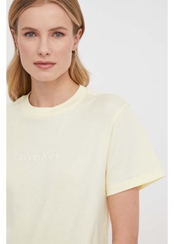 Calvin Klein t-shirt bawełniany damski kolor żółty ze sklepu ANSWEAR.com w kategorii Bluzki damskie - zdjęcie 168857574