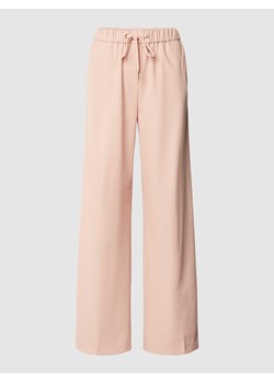 Spodnie materiałowe o rozkloszowanym kroju z wpuszczanymi kieszeniami ze sklepu Peek&Cloppenburg  w kategorii Spodnie damskie - zdjęcie 168860004