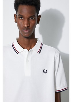 Fred Perry polo bawełniane Twin Tipped Shirt kolor biały z aplikacją M3600.T60 ze sklepu PRM w kategorii T-shirty męskie - zdjęcie 168957213