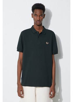 Fred Perry polo bawełniane Plain Shirt kolor zielony z aplikacją M6000.V10 ze sklepu PRM w kategorii T-shirty męskie - zdjęcie 168957233