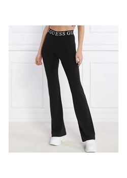 GUESS ACTIVE Spodnie KIRAN | flare fit ze sklepu Gomez Fashion Store w kategorii Spodnie damskie - zdjęcie 168972194