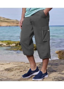 Wygodne spodnie-bojówki ¾ z mikrofibry ze sklepu Atlas For Men w kategorii Spodnie męskie - zdjęcie 168977764