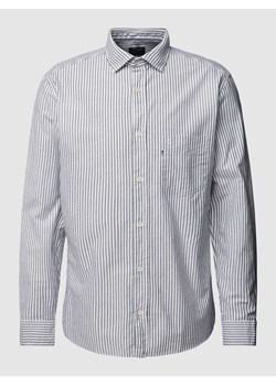 Koszula casualowa regular fit z kołnierzykiem typu kent ze sklepu Peek&Cloppenburg  w kategorii Koszule męskie - zdjęcie 168983562