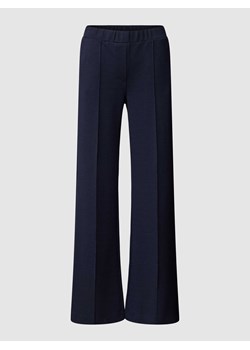 Spodnie materiałowe o rozkloszowanym kroju z dodatkiem wiskozy i zakładkami w pasie ze sklepu Peek&Cloppenburg  w kategorii Spodnie damskie - zdjęcie 168990993