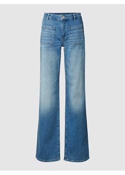Jeansy z szerokimi nogawkami i nakładanymi,wpuszczanymi kieszeniami ze sklepu Peek&Cloppenburg  w kategorii Jeansy damskie - zdjęcie 168992531