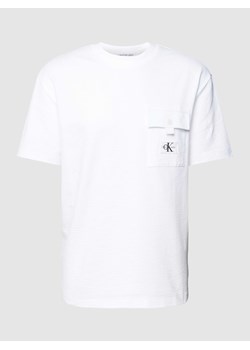 T-shirt z kieszenią na piersi i naszywką z logo ze sklepu Peek&Cloppenburg  w kategorii T-shirty męskie - zdjęcie 168994341