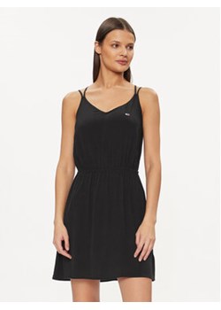Tommy Jeans Sukienka letnia Essential DW0DW17936 Czarny Regular Fit ze sklepu MODIVO w kategorii Sukienki - zdjęcie 169015902