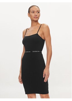 Calvin Klein Jeans Sukienka letnia Logo J20J219644 Czarny Slim Fit ze sklepu MODIVO w kategorii Sukienki - zdjęcie 169018064