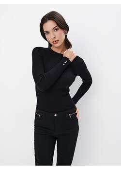 Mohito - Dopasowany czarny sweter - czarny ze sklepu Mohito w kategorii Swetry damskie - zdjęcie 169020940