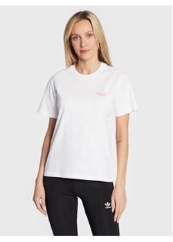 adidas T-Shirt HK5173 Biały Regular Fit ze sklepu MODIVO w kategorii Bluzki damskie - zdjęcie 169050694