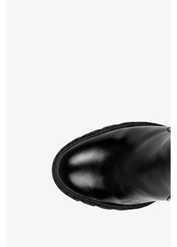 Czarne botki na słupku z gumami po bokach POLSKA SKÓRA Casu 2495-100 ze sklepu Casu.pl w kategorii Botki - zdjęcie 169082390
