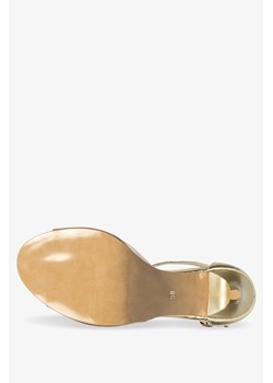 Złote sandały skórzane damskie szpilki t-bar z zakrytą piętą ozdoba PRODUKT POLSKI Casu 2477-703 ze sklepu Casu.pl w kategorii Sandały damskie - zdjęcie 169083394