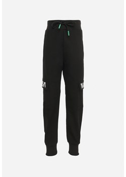 Czarne Bawełniane Dresowe Spodnie z Kieszeniami z Klapą i Nadrukiem Rylvina ze sklepu Born2be Odzież w kategorii Spodnie chłopięce - zdjęcie 169092850