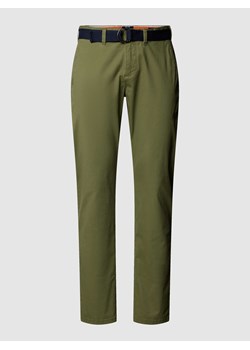 Chinosy o kroju slim fit z paskiem ze sklepu Peek&Cloppenburg  w kategorii Spodnie męskie - zdjęcie 169099460