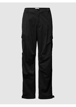 Spodnie cargo z nakładanymi kieszeniami ze sklepu Peek&Cloppenburg  w kategorii Spodnie męskie - zdjęcie 169110684