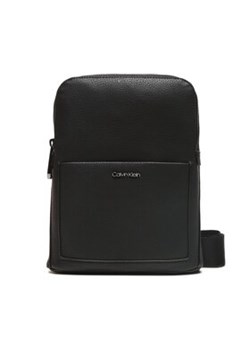 Calvin Klein Saszetka Ck Diagonal Flatpack K50K510554 Czarny ze sklepu MODIVO w kategorii Nerki - zdjęcie 169189082