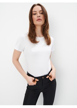 Mohito - Biały t-shirt z nadrukiem - biały ze sklepu Mohito w kategorii Bluzki damskie - zdjęcie 169197900