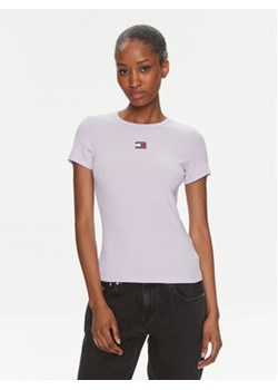 Tommy Jeans T-Shirt Badge DW0DW17881 Fioletowy Slim Fit ze sklepu MODIVO w kategorii Bluzki damskie - zdjęcie 169204273