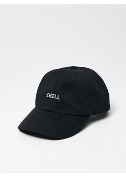 Czarna czapka z daszkiem i hafrem Chill ze sklepu House w kategorii Czapki z daszkiem męskie - zdjęcie 169217773