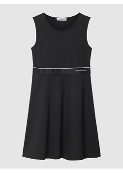 Sukienka z nadrukiem z logo ze sklepu Peek&Cloppenburg  w kategorii Sukienki dziewczęce - zdjęcie 169222484
