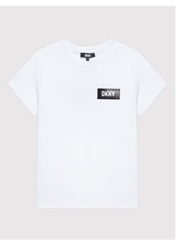 DKNY T-Shirt D35S30 M Biały Regular Fit ze sklepu MODIVO w kategorii T-shirty chłopięce - zdjęcie 169230930