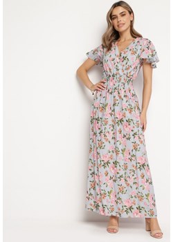 Szaro-Różowa Wiskozowa Sukienka Maxi o Rozkloszowanym Kroju i Kopertowym Dekolcie w Kwiaty Arvelia ze sklepu Born2be Odzież w kategorii Sukienki - zdjęcie 169244231