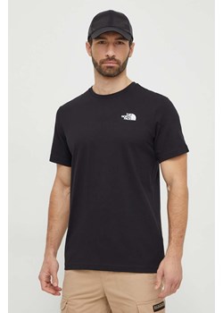 The North Face t-shirt bawełniany M S/S Redbox Tee męski kolor czarny z nadrukiem NF0A87NPYGO1 ze sklepu PRM w kategorii T-shirty męskie - zdjęcie 169246941