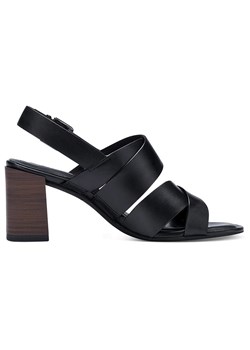 Tamaris Skórzane sandały w kolorze czarnym ze sklepu Limango Polska w kategorii Sandały damskie - zdjęcie 169249491