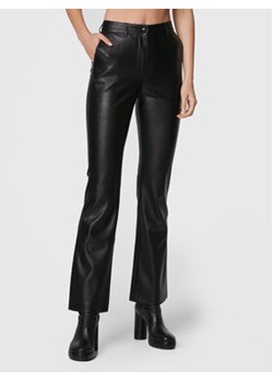 Fracomina Spodnie z imitacji skóry FS22WVA006E49001 Czarny Slim Fit ze sklepu MODIVO w kategorii Spodnie damskie - zdjęcie 169284530