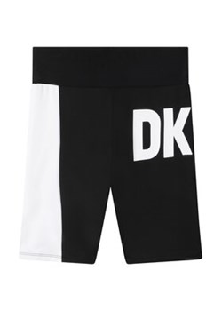 DKNY Szorty sportowe D34A89 D Czarny Regular Fit ze sklepu MODIVO w kategorii Spodenki chłopięce - zdjęcie 169287374