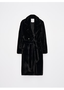 Mohito - Czarny płaszcz z wiązaniem - czarny ze sklepu Mohito w kategorii Płaszcze damskie - zdjęcie 169313660