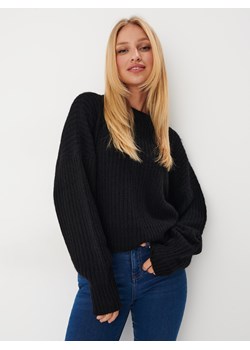 Mohito - Czarny sweter o luźnym kroju - czarny ze sklepu Mohito w kategorii Swetry damskie - zdjęcie 169314513