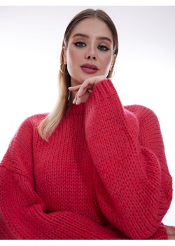 Mohito - Malinowy sweter o klasycznym kroju - fuksjowy ze sklepu Mohito w kategorii Swetry damskie - zdjęcie 169314674