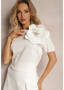 Biała Bluzka z Wiskozy z Ozdobą 3D w Kształcie Kwiatka Rhainora ze sklepu Renee odzież w kategorii Bluzki damskie - zdjęcie 169317951