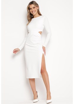 Biała Taliowana Sukienka z Wycięciami w Talii i Rozcięciem na Dole Larnnie ze sklepu Born2be Odzież w kategorii Sukienki - zdjęcie 169322951