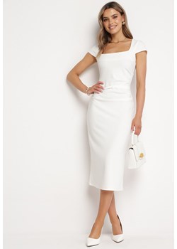 Biała Sukienka Midi z Kwadratowym Dekoltem Revinane ze sklepu Born2be Odzież w kategorii Sukienki - zdjęcie 169322992